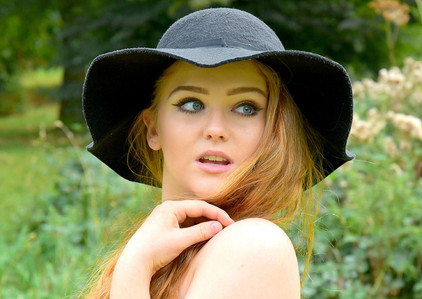Girl in Floppy Hat