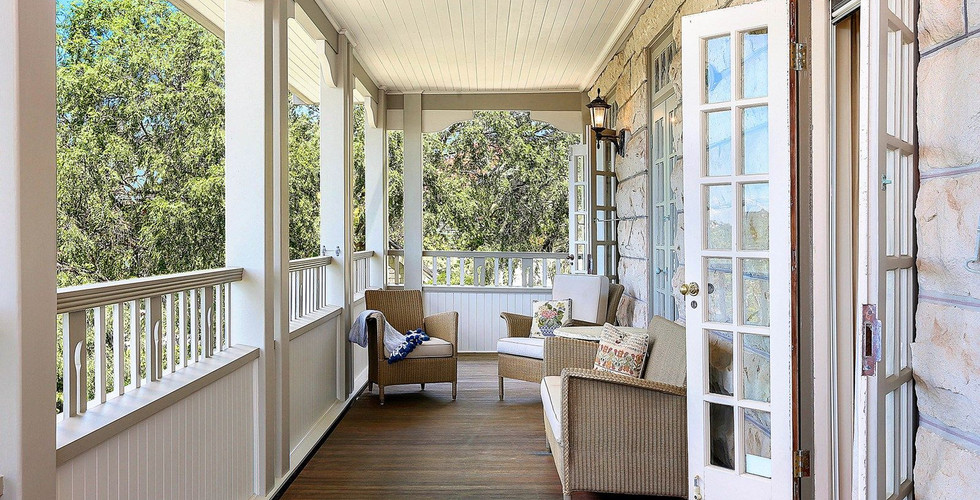 Balmoral House balcony