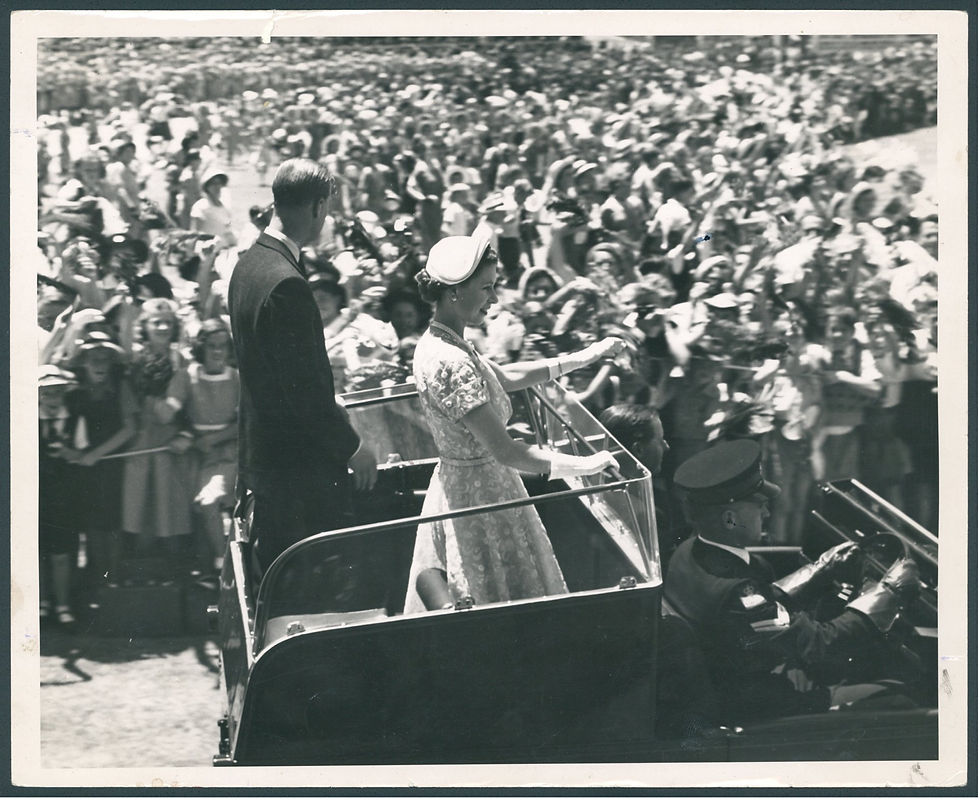 Queen visits Australia