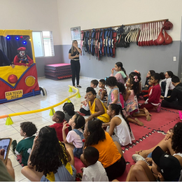 Tarde de Circo: ONG Bora Lá Recebe a Cia de Teatro Vinho e Alma em Evento Especial com Oficina e Espetáculo de palhaços