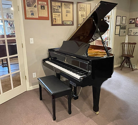 Story & Clark グランドピアノ Story & Clark Baby Grand Piano (Yamaha) – Stilwell Pianos