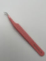 Thumbnail: “Baddie” tweezer