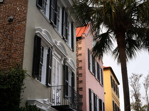 Stop the Scroll: The Art of Selling Luxury Real Estate Through Cinematic Video