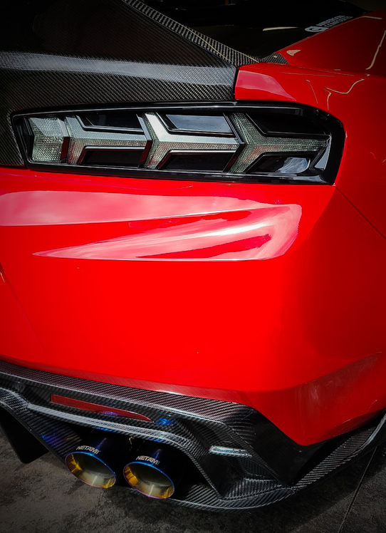 Right back light of a red car