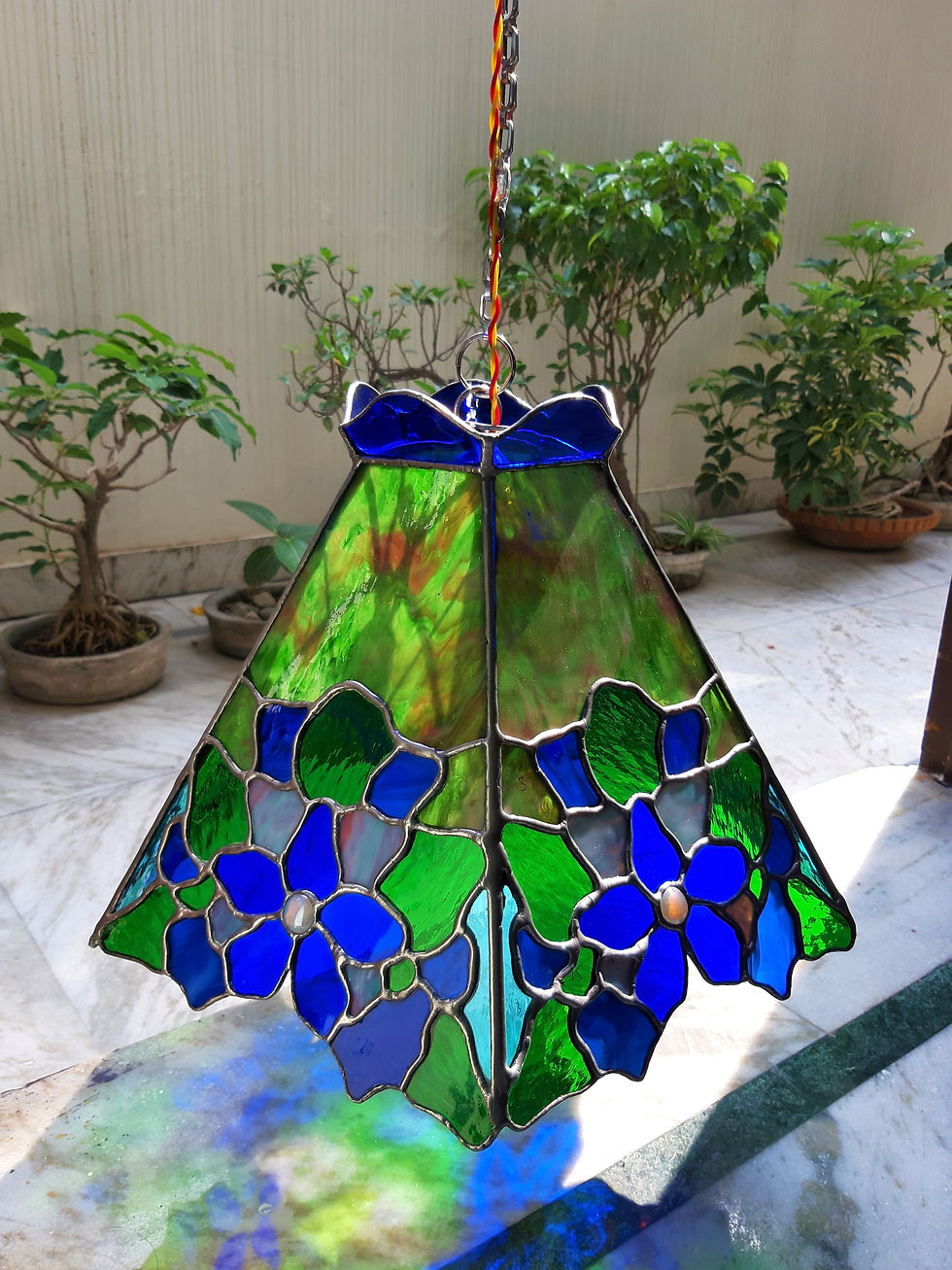 Thumbnail: Floral Fantasy Lamp