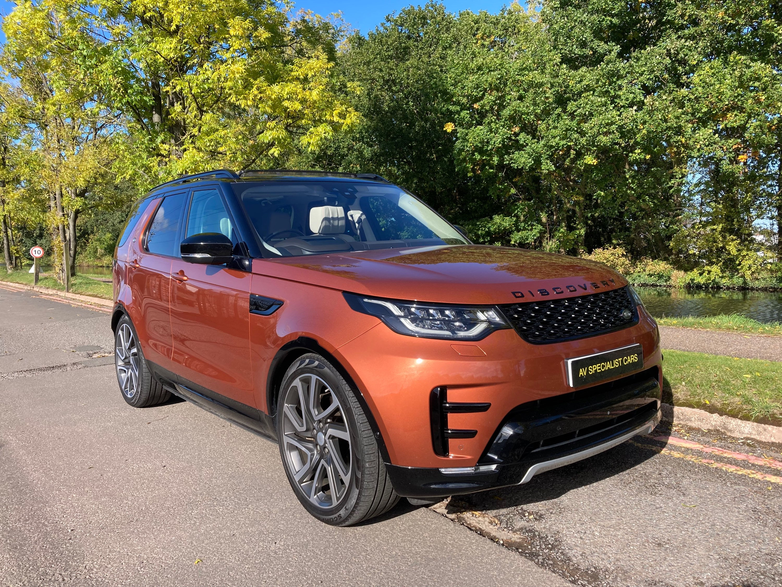 Land Rover Discovery HSE Luxury
