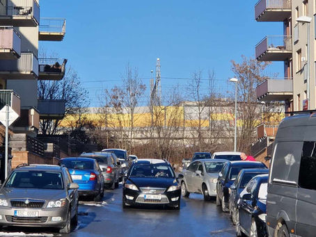 Starosta problém s parkováním nemá