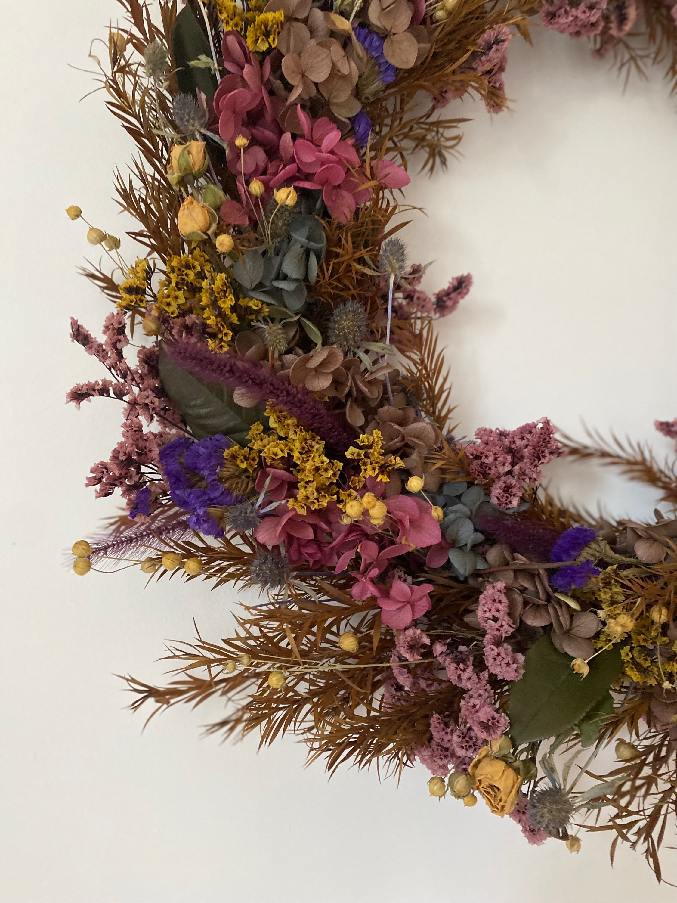 The Stow Dried Wreath 55-60cm