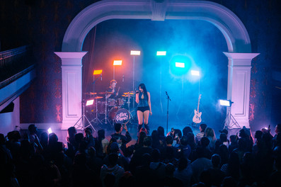 Alex Porat Kicks Off Her Crushed! Tour in Toronto - 10/08/2025