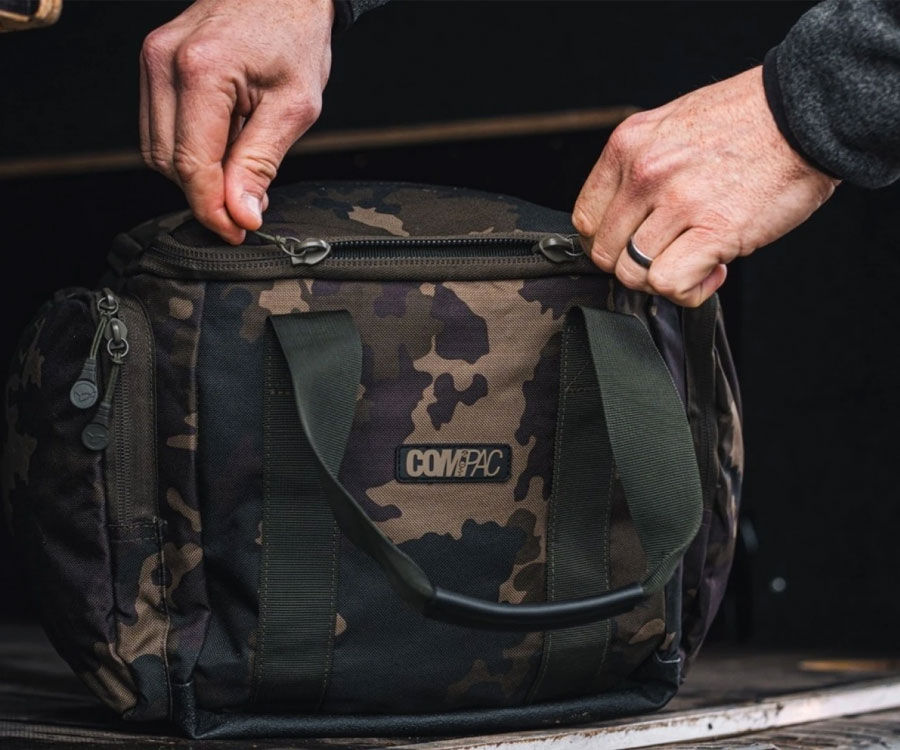 Прев'ю: Сумка Korda Compac Utility Bag Large Dark Kamo