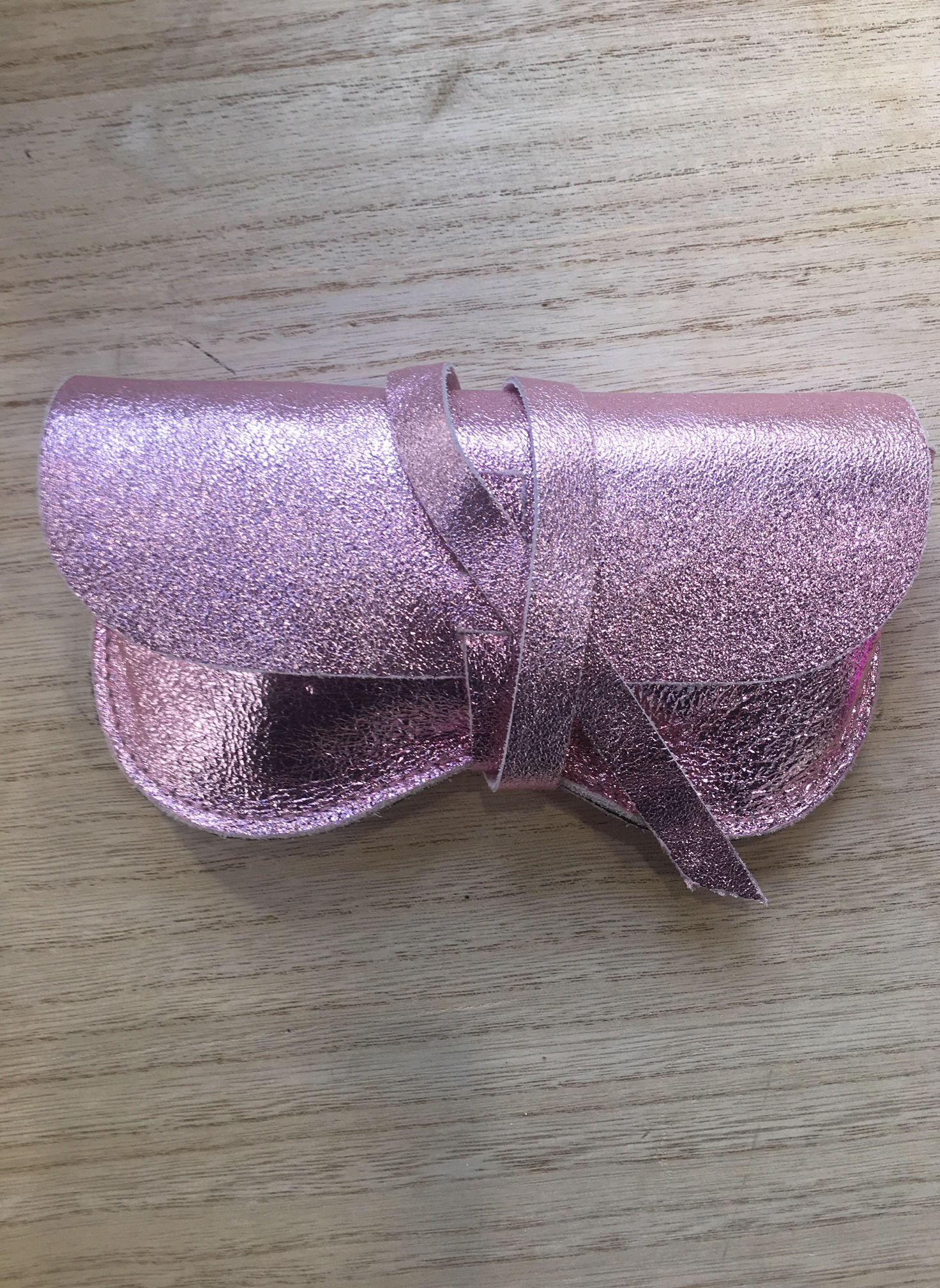 Etui en Cuir Métallisé, marque Les Cleias