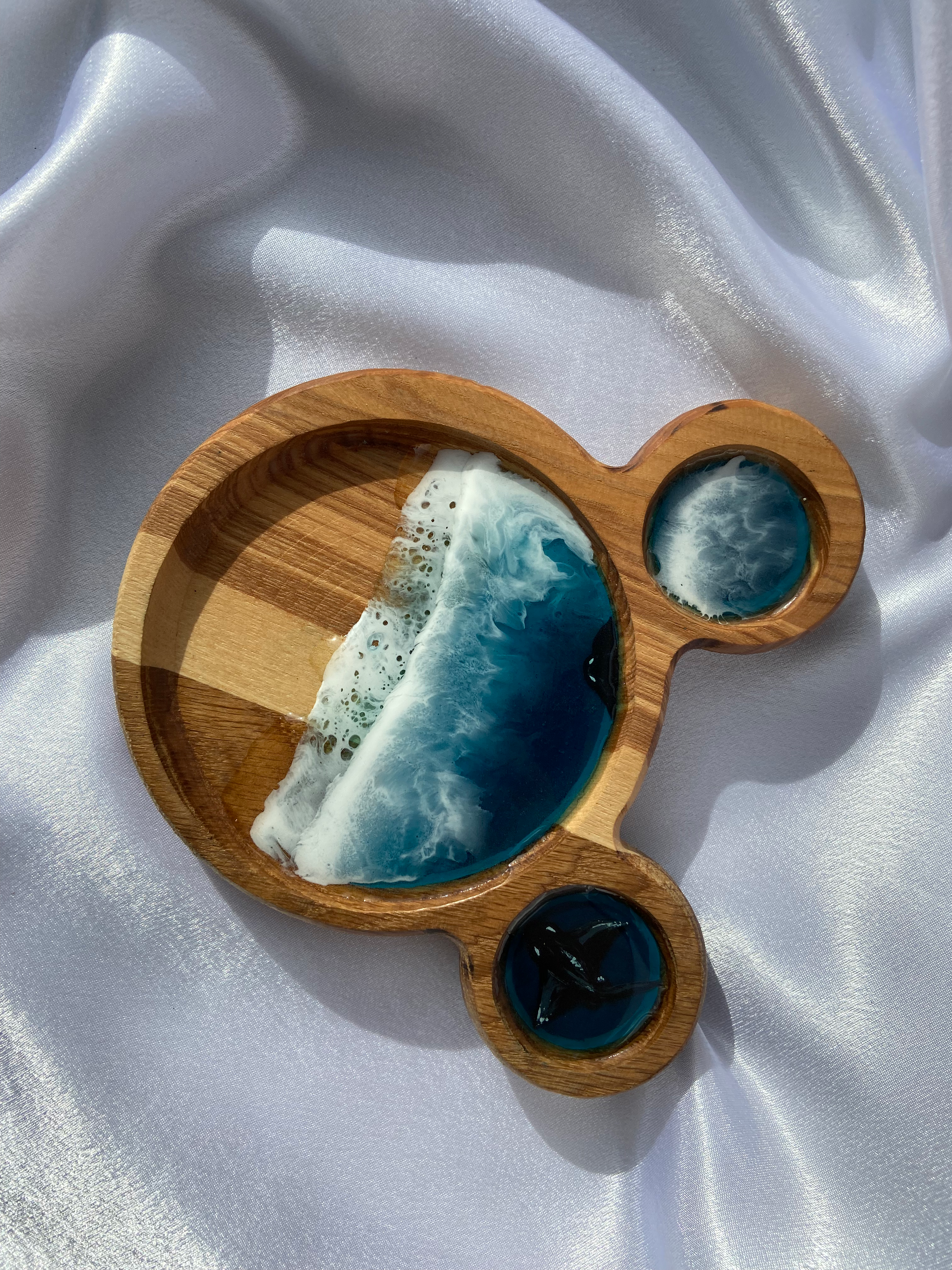 Wooden stand for snacks