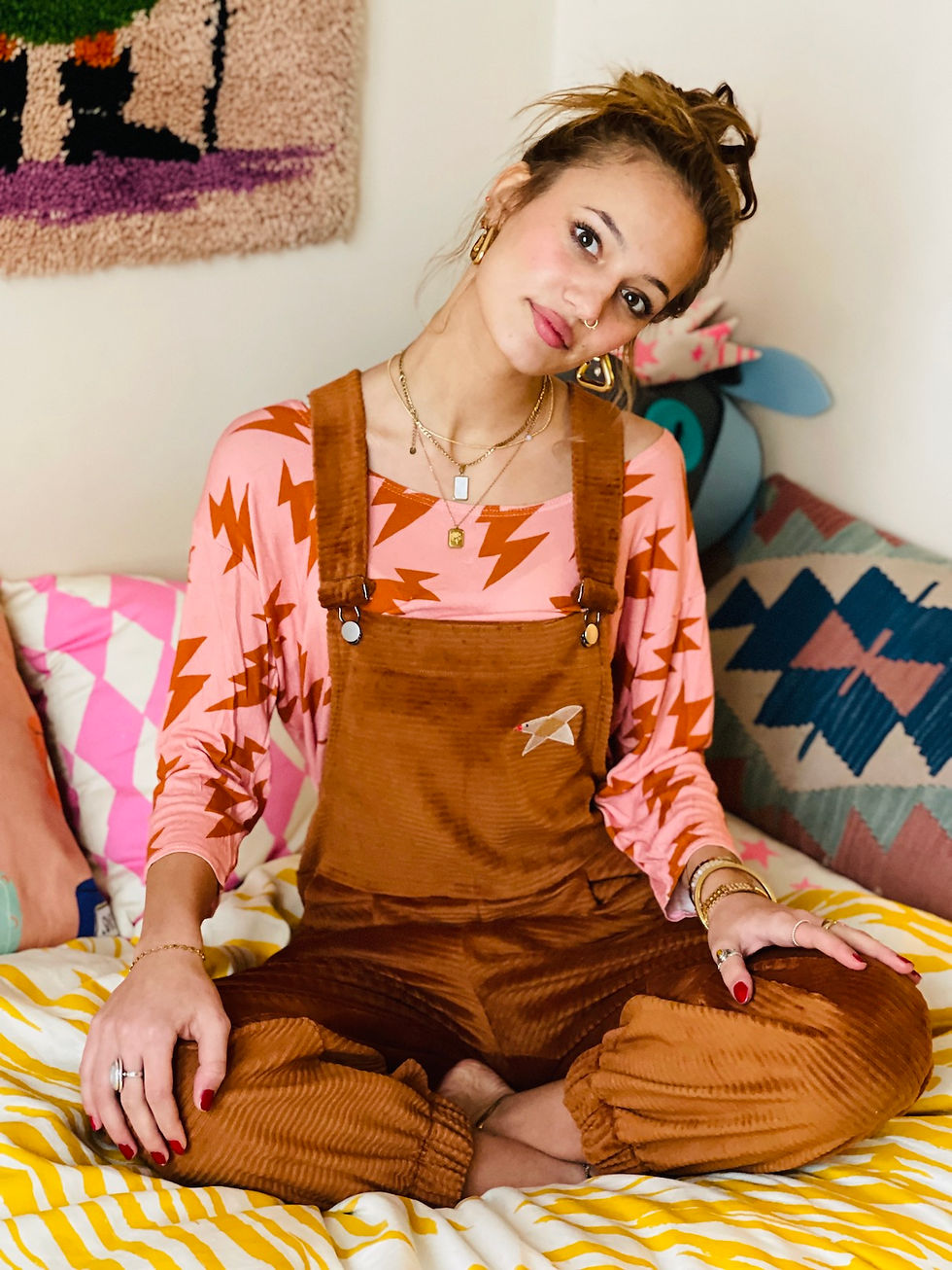 Miniaturbild: Latzhose PENNY aus Cordjersey "BROWNIE & BIRDY" braun