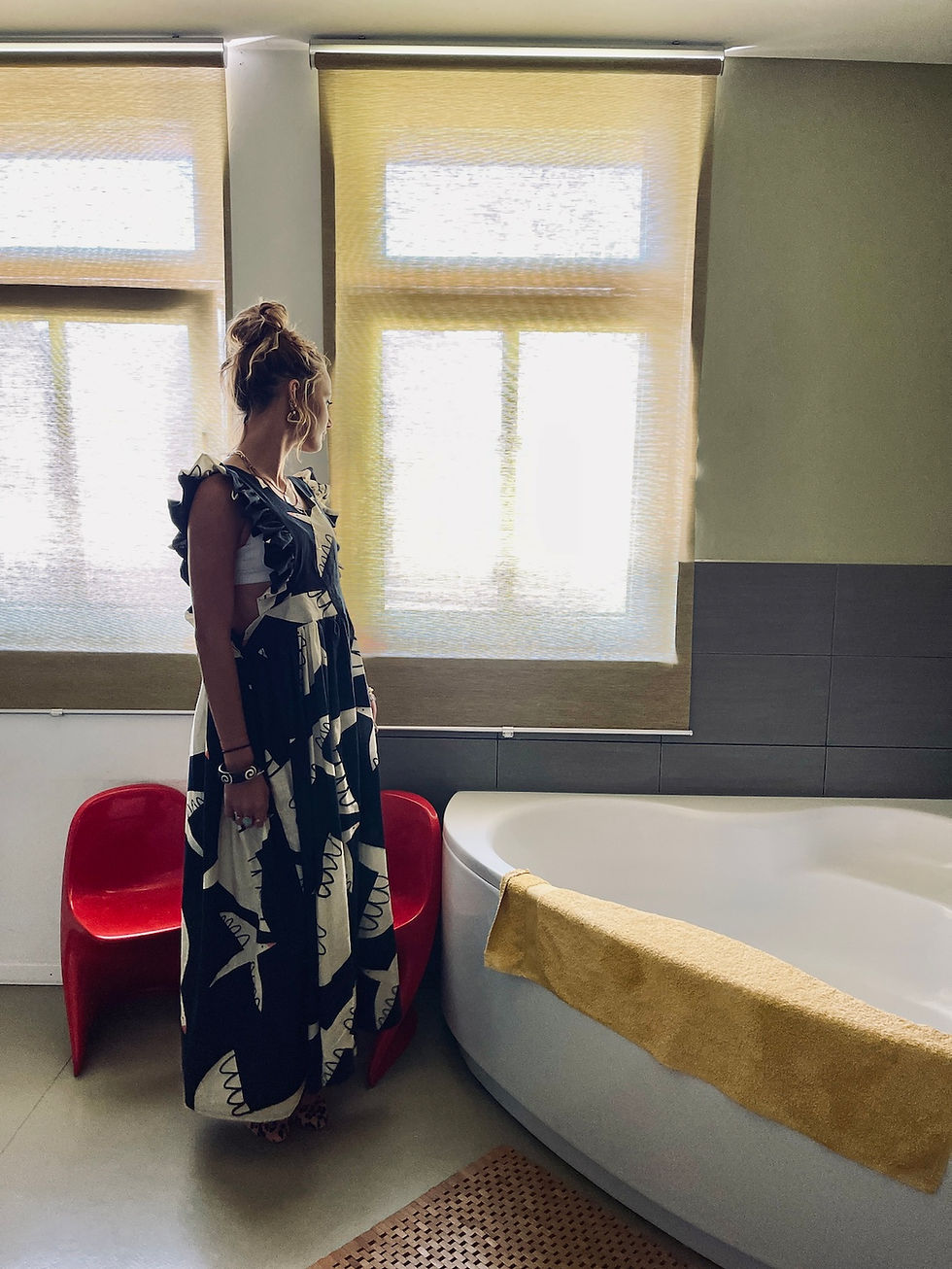 Miniaturbild: Vorverkauf Rüschenkleid Helena "FLY HIGH" schwarz creme