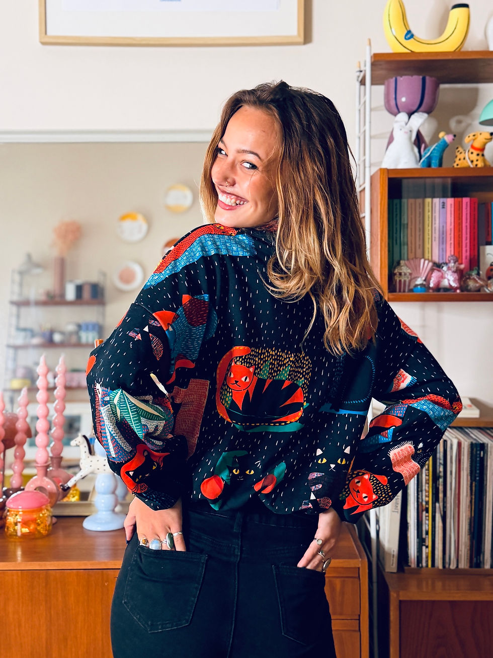 Miniaturbild: Lässige Joggerjacke Roxy "HEIDI THE CAT" schwarz bunt