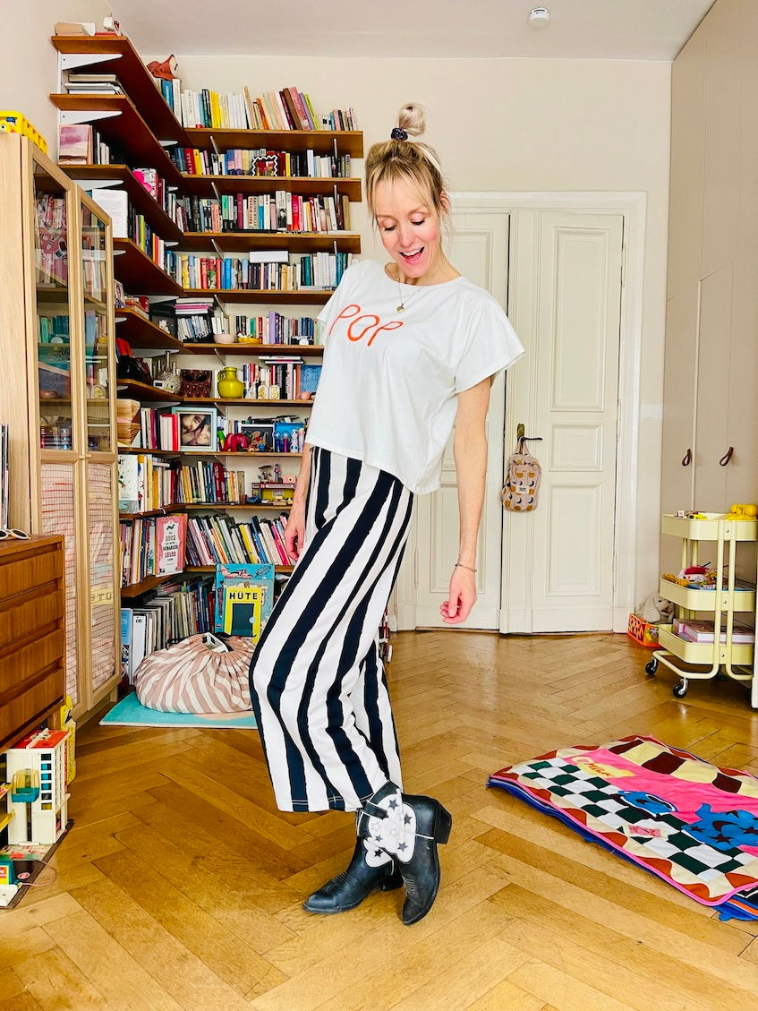 Miniaturbild: Culotte Hose "DISCO STRIPES" schwarz creme