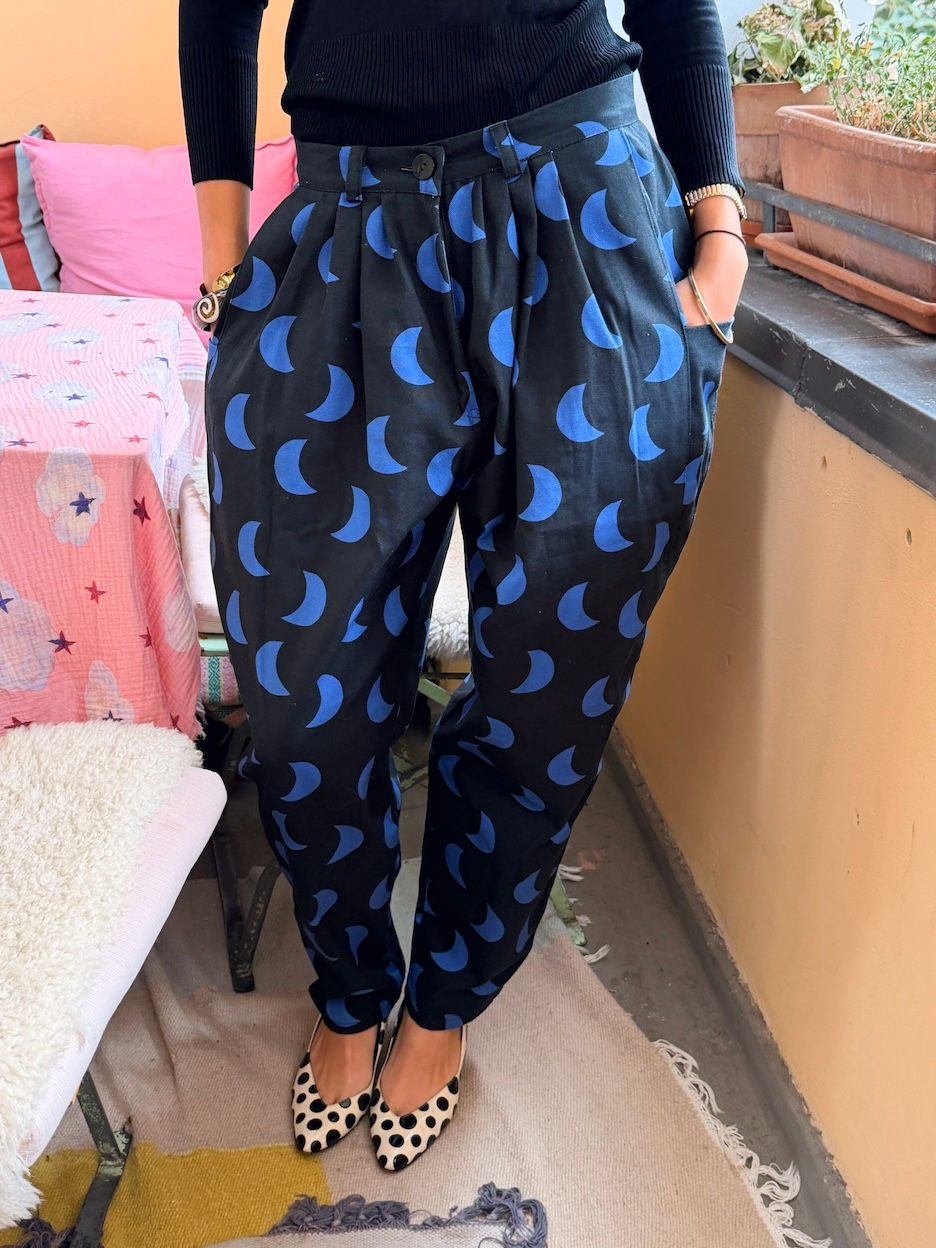 Miniaturbild: High Waist MOM Hose ISA ""MOND" schwarz blau