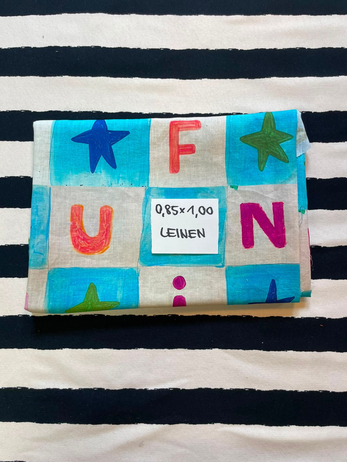 Stoffrest 0.85m x 1m Leinen Baumwolle FUNFAIR blau creme