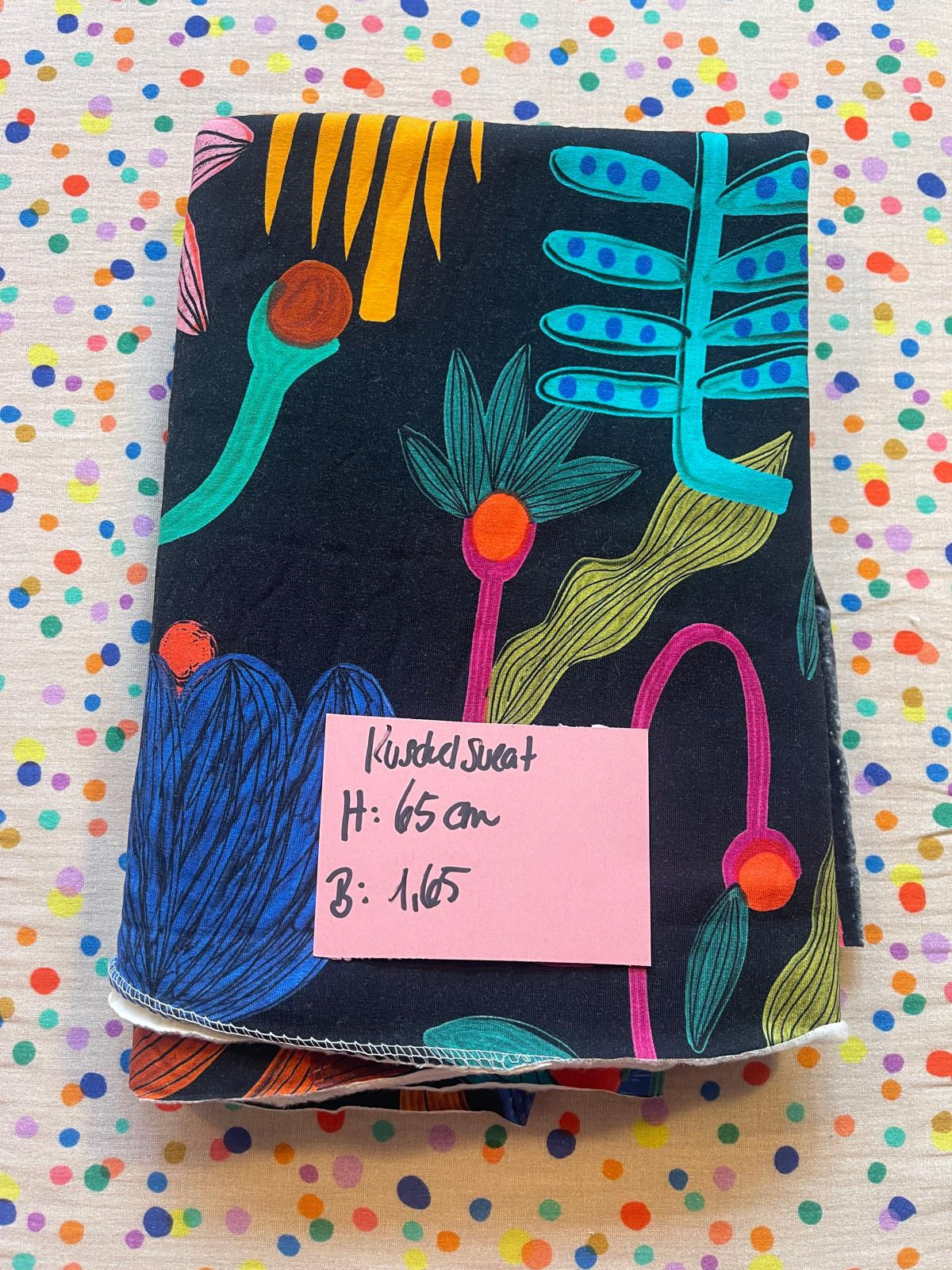 Stoffrest 0.65m x 1.65m Kuschelsweat BUTTERCUP AND FRIENDS schwarz