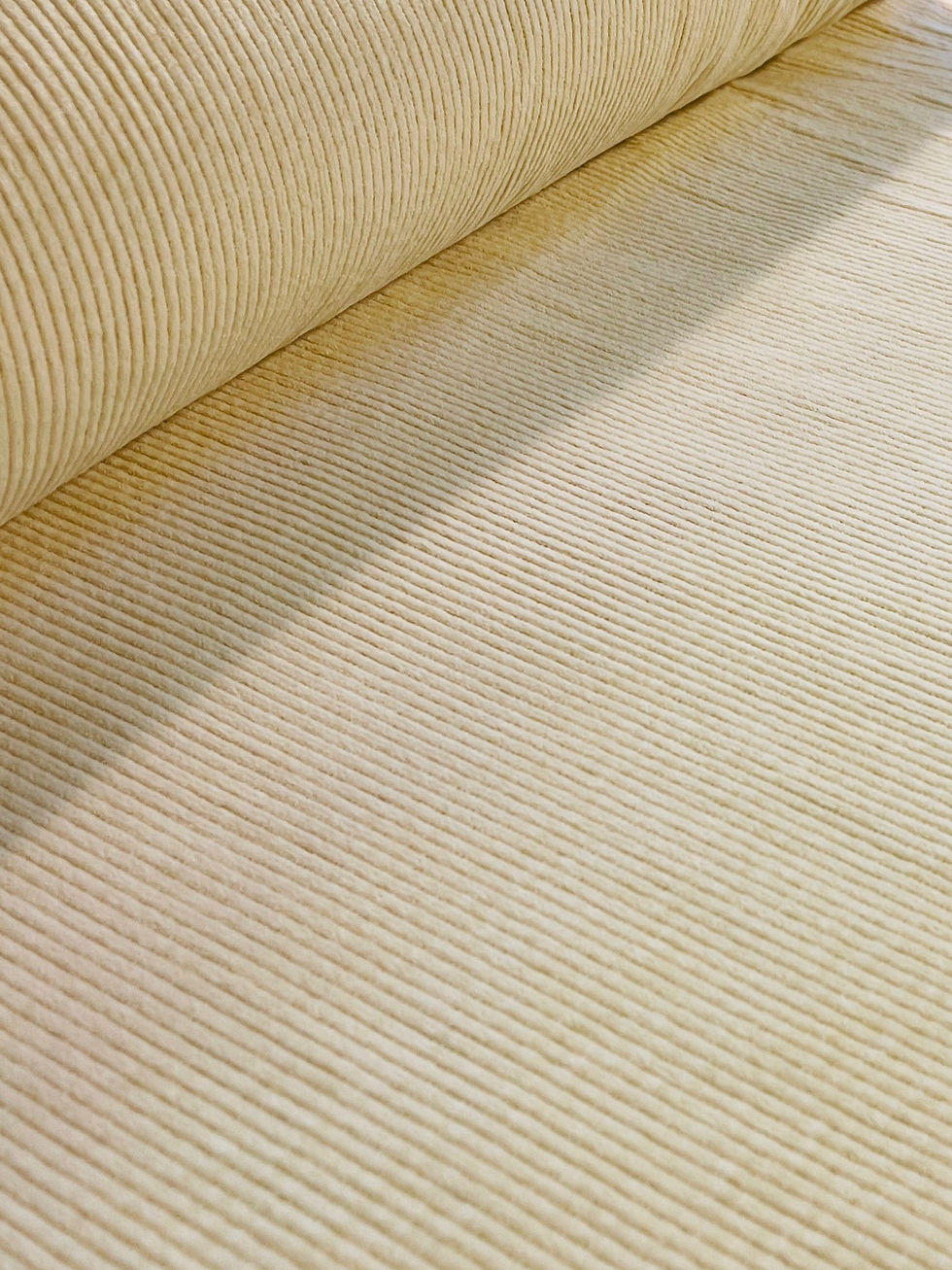 Miniaturbild: Meterware Breitcord LEMON CHEESE CAKE uni