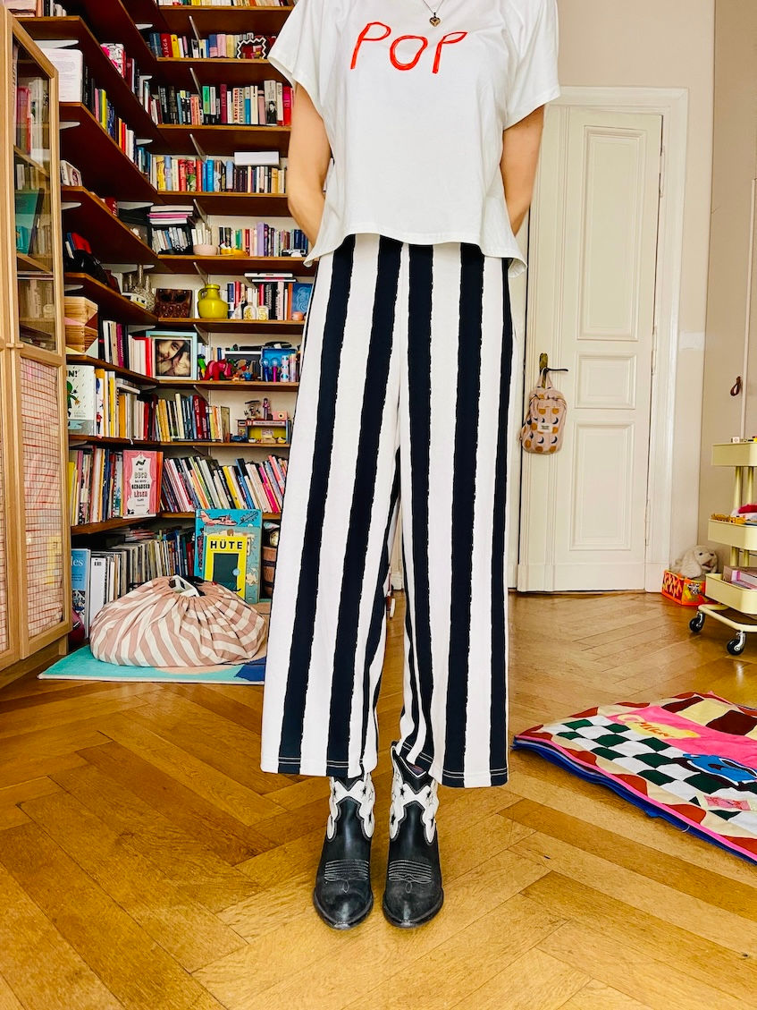 Miniaturbild: Culotte Hose "DISCO STRIPES" schwarz creme