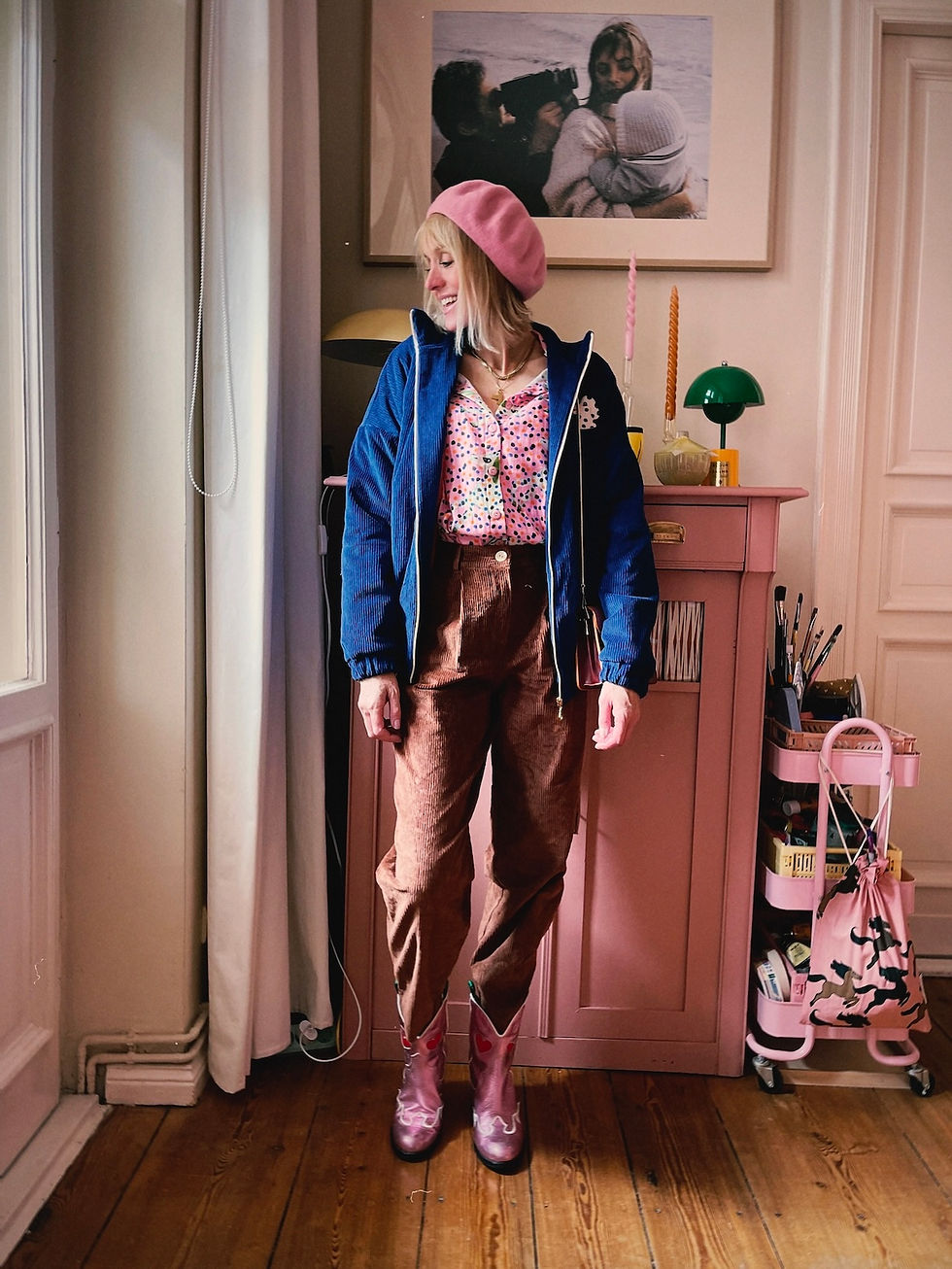 Miniaturbild: Gefütterte Übergangsjacke POLA aus Cord "IGGY BLUE" mit Stickpatch