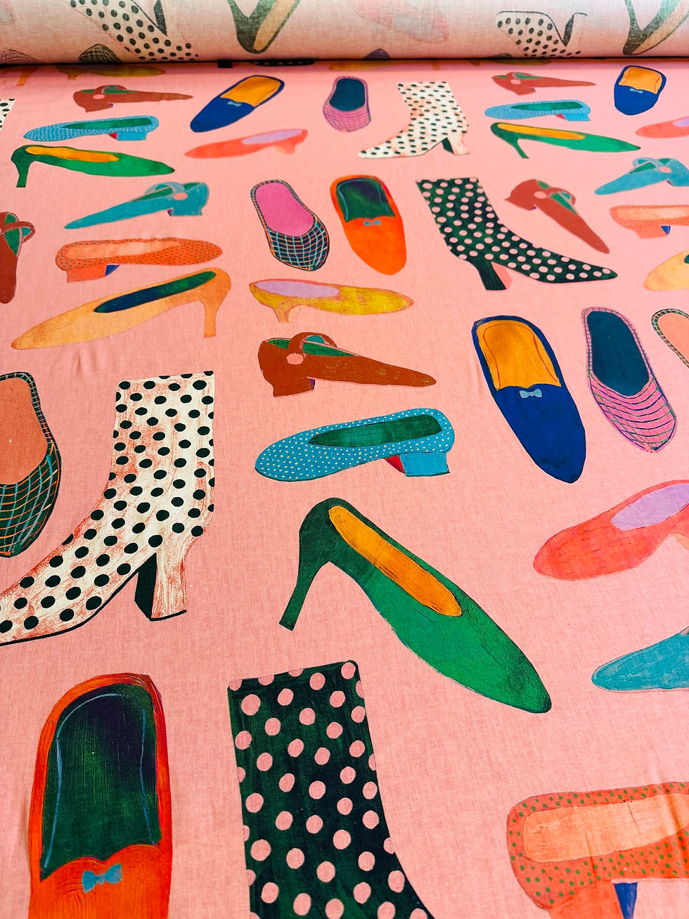 Miniaturbild: Meterware Leinen Baumwolle Webware "ALL MY SHOES" terracotta rosa
