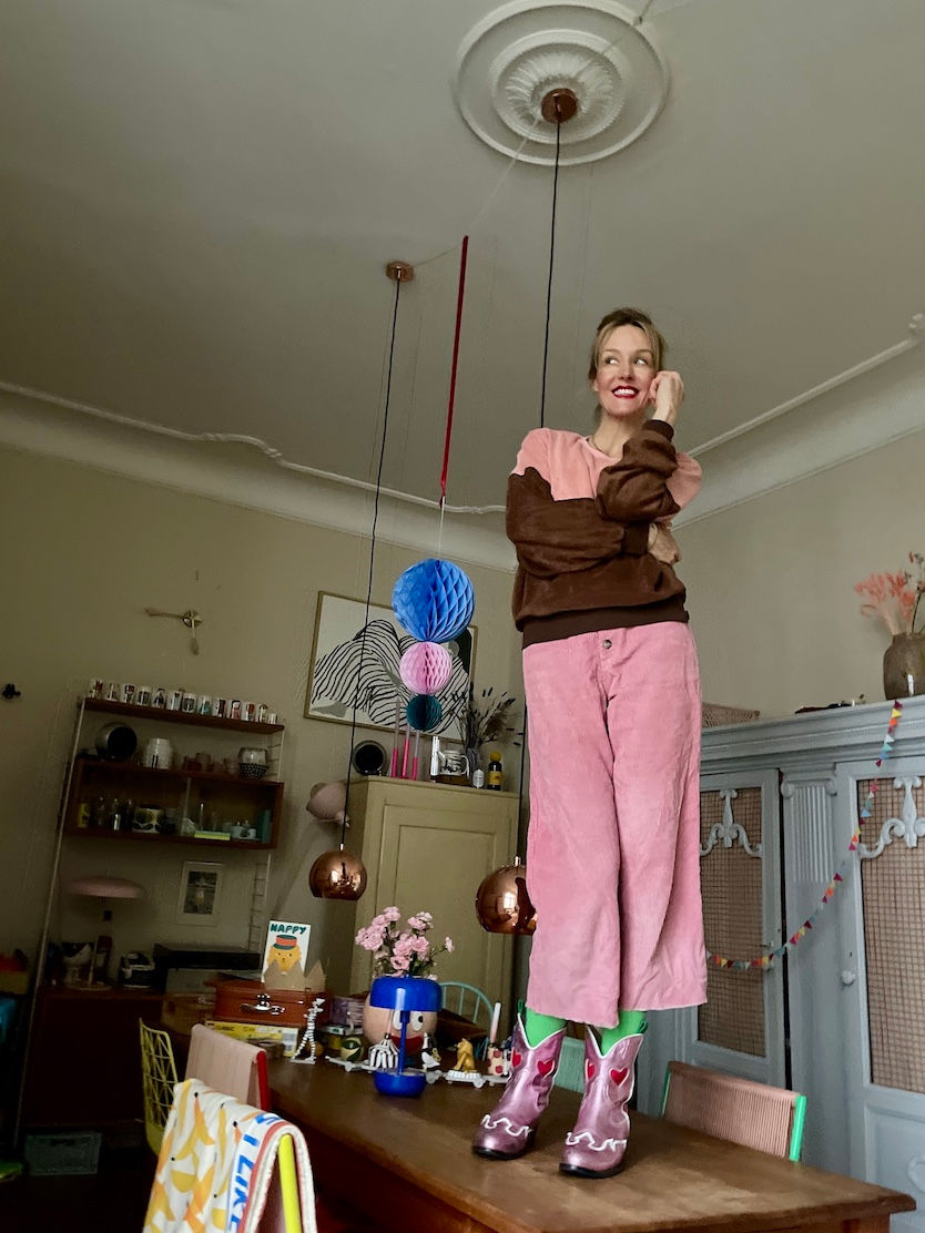 Miniaturbild: Sweet Sweater "ROSA BROWNIE" Colourblocking aus FROTTEE