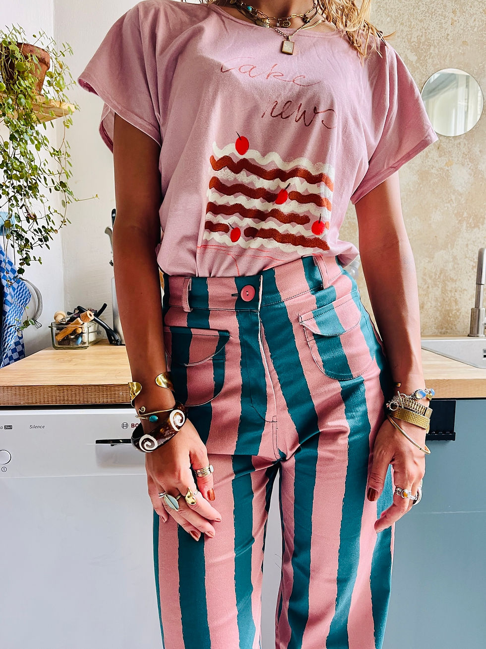 Miniaturbild: Highwaist Hose LOU "DISCO STRIPES" terracotta grün
