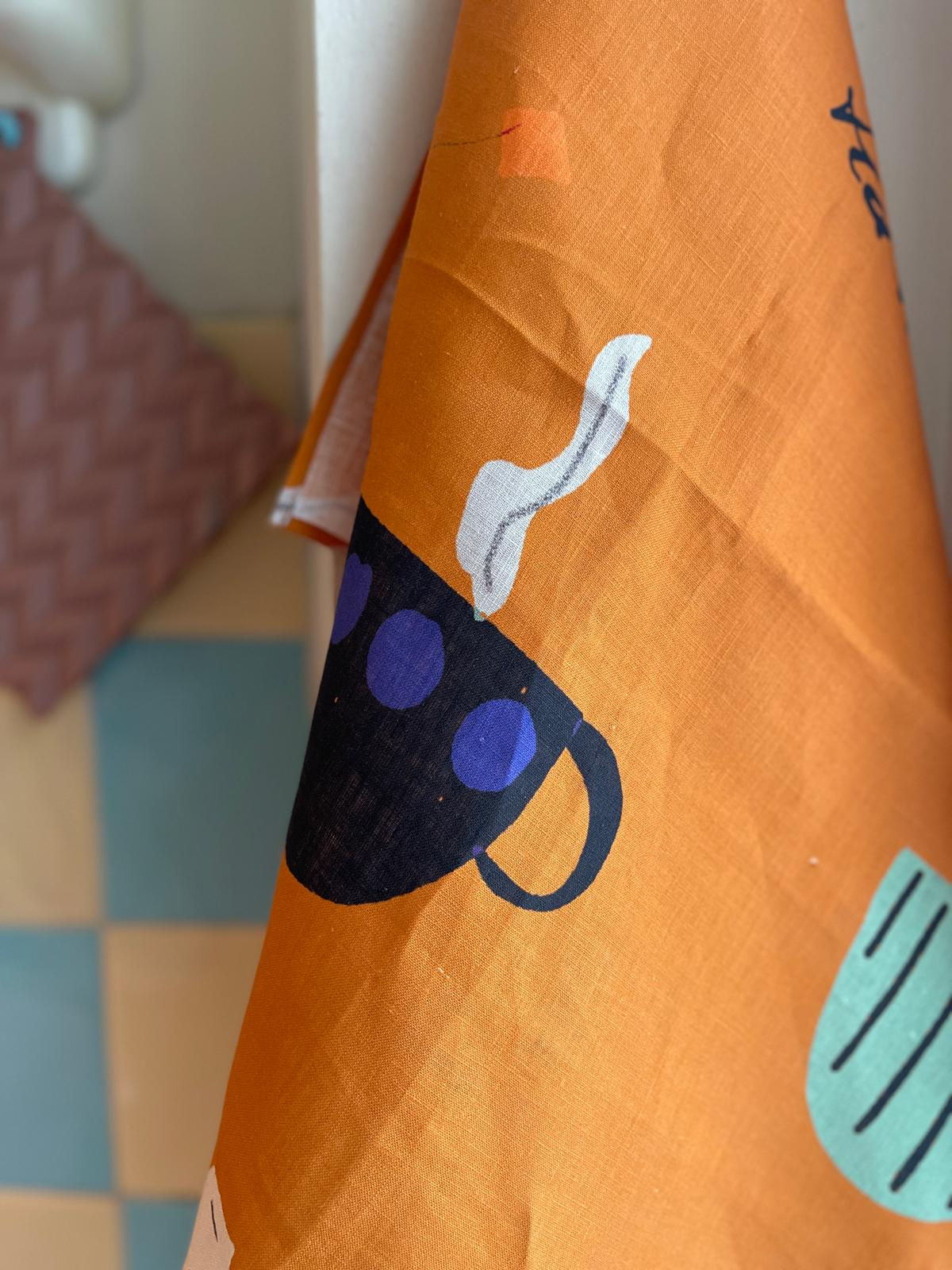 !Geschirrtuch aus Leinen "IT'S TEATIME" ocker