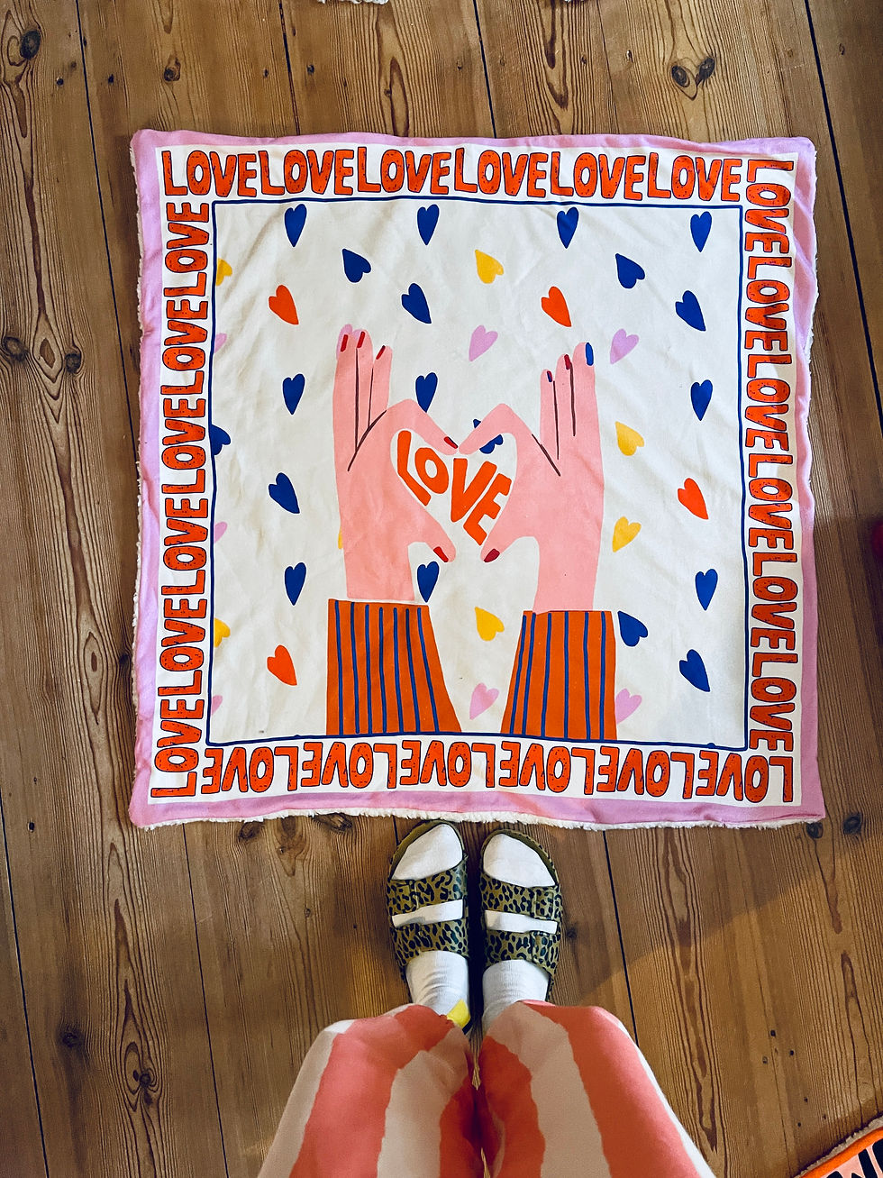 Miniaturbild: Babydecke mit Teddyfell Sweatshirt Decke "LOVE LOVE LOVE" creme