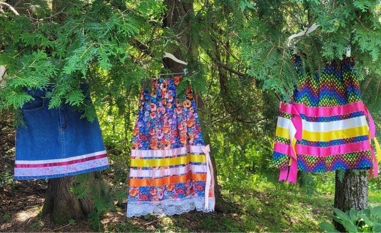deanna-clouthier-skirts-mobile.jpg