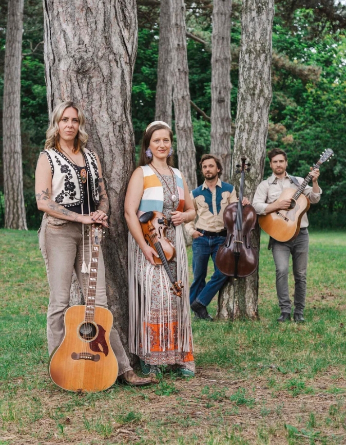 amanda-rheaume-mamawintowin-band.jpg
