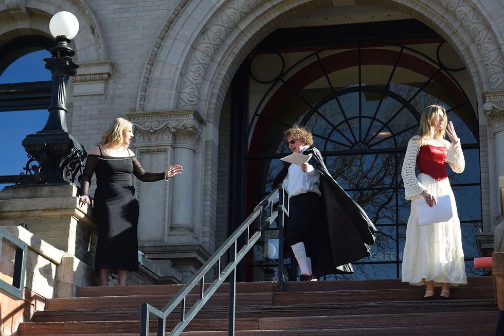 Olivia (Sam Sutter), Malvolvio (Peter Bodin), and Maria (Izra Verdenstine).