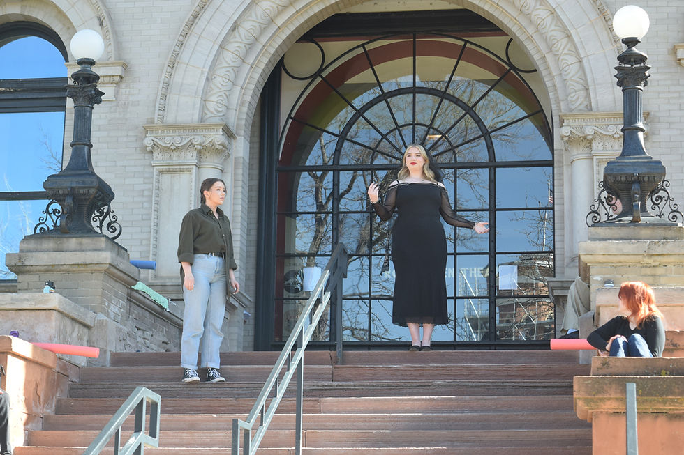 Viola (Edie Roth) and Olivia (Sam Sutter).