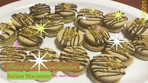 Pandan Macarons GIF-downsized_large.gif