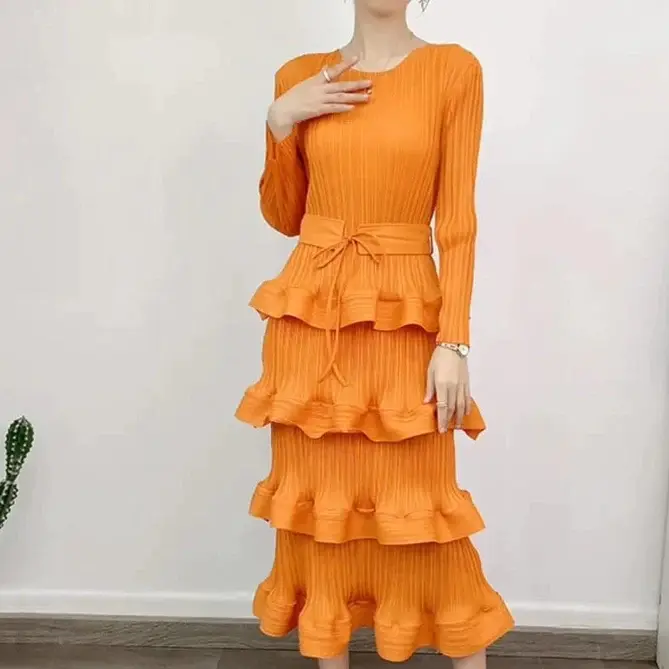 Elegant Three Quater Sleeve Dinner Dress