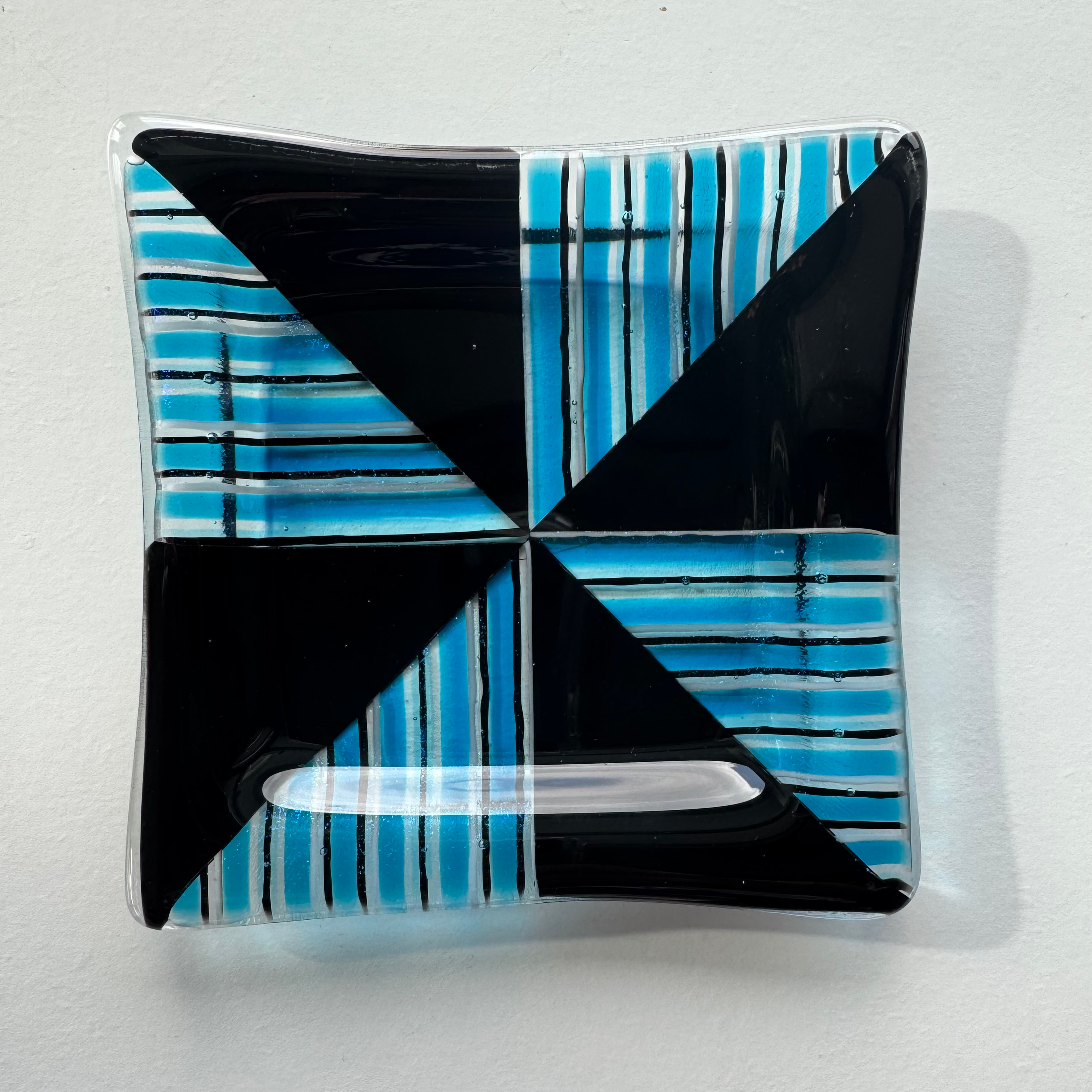 5x5 Fused Striped Pinwheel Dish