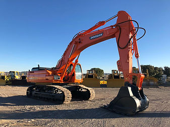 DOOSAN_DX520LC.jpeg