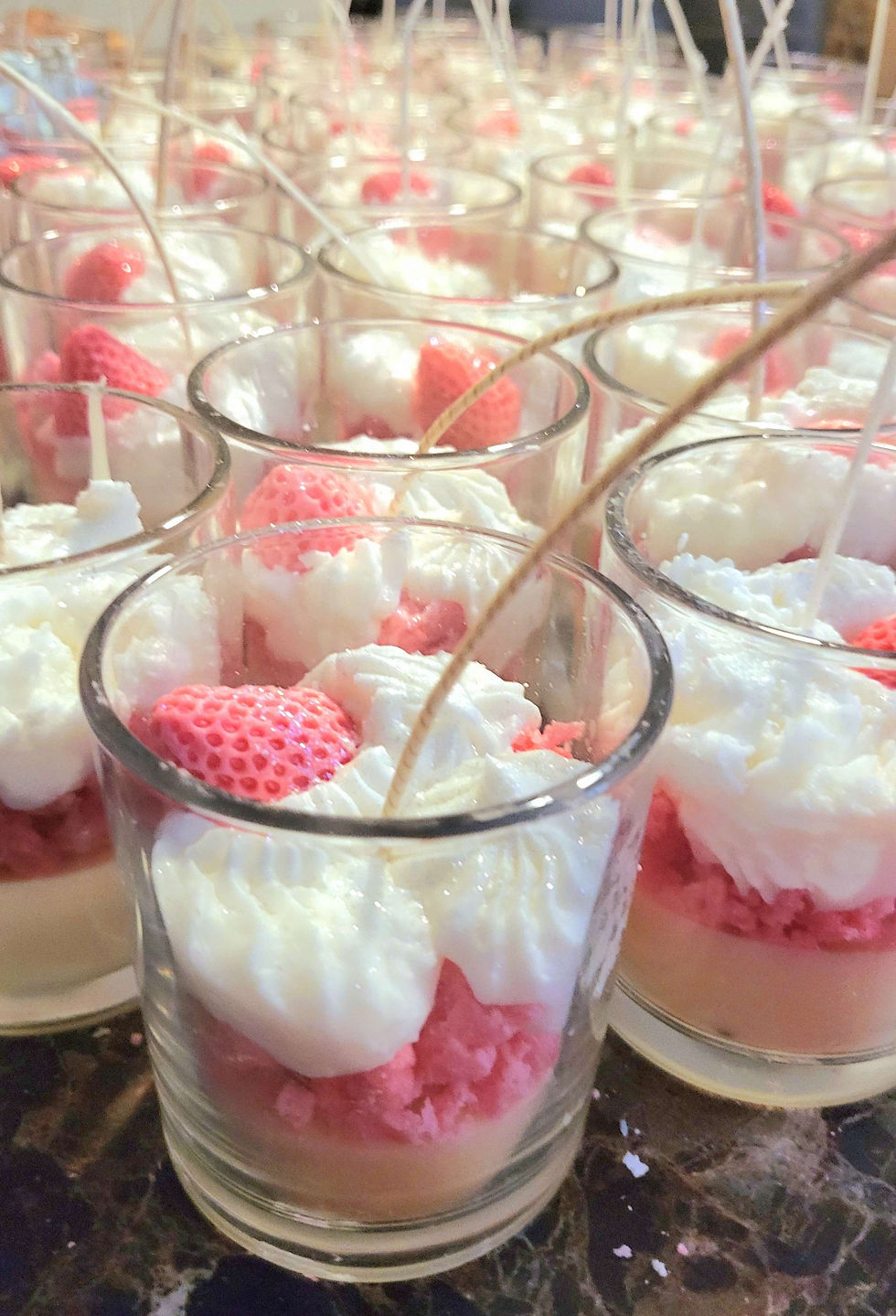 Thumbnail: Strawberry Shortcake Candle