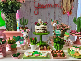 decoração festa lhamas (10).jpeg