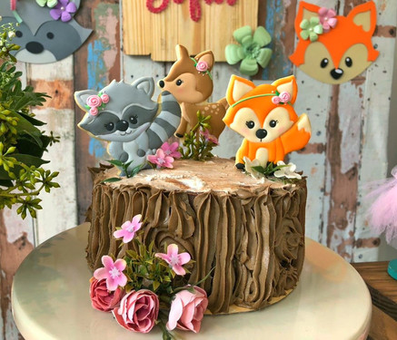 decoração festa bosque (1).jpeg