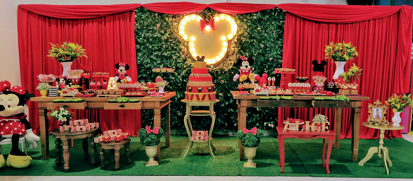 decoração minnie mega alice (1).jpeg