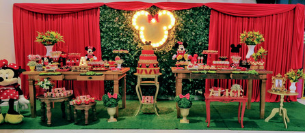 decoração minnie mega alice (1).jpeg