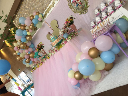 festa_carrossel_com_balões_(2).jpeg