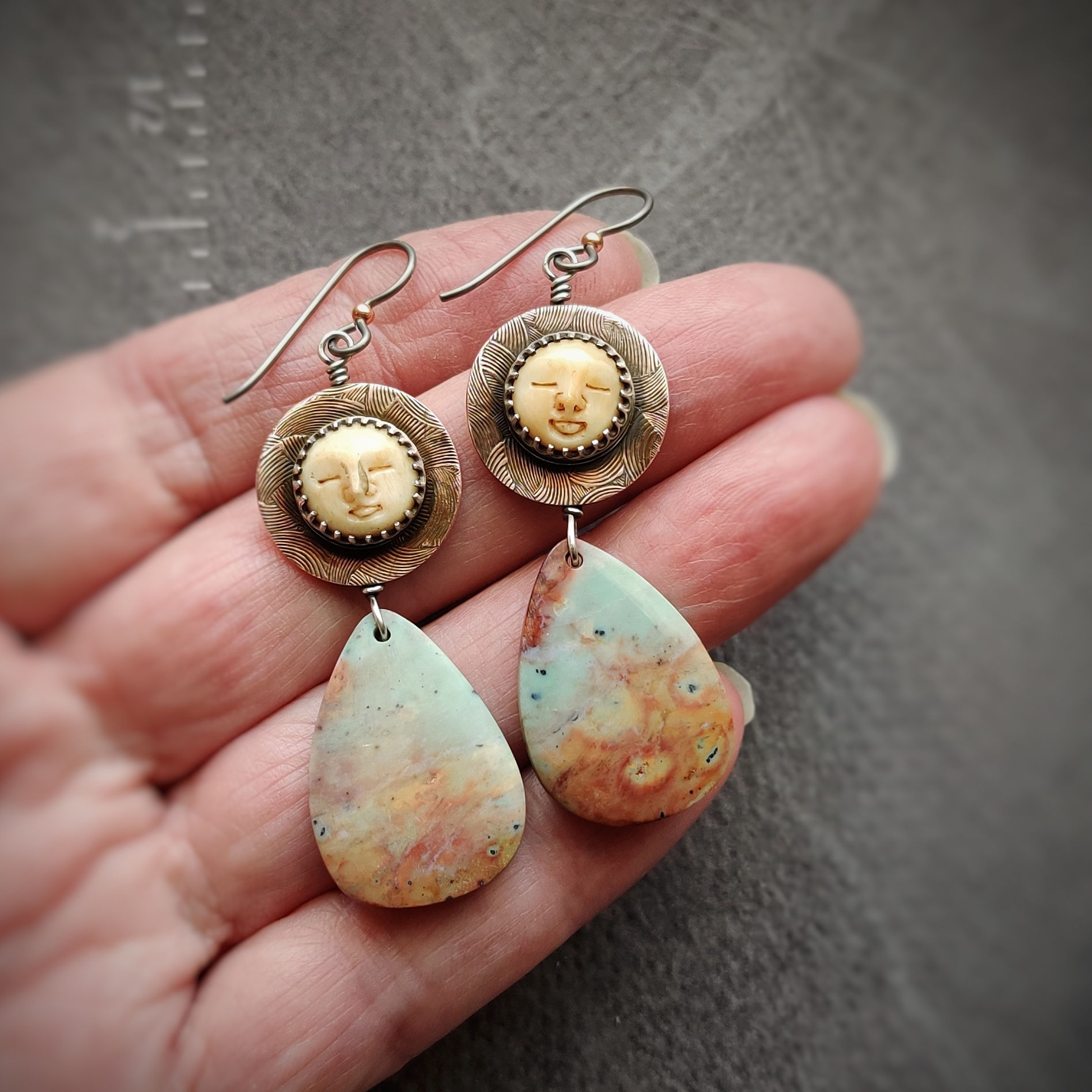 Sleepy Moon .. green opal