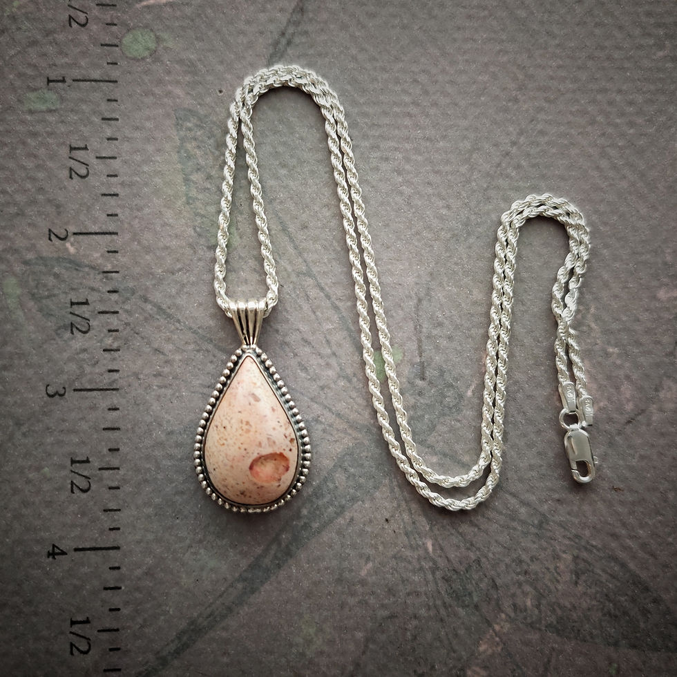 Thumbnail: Hummingbird Stone 