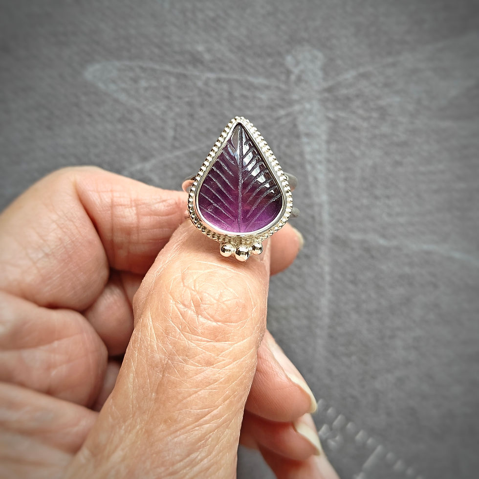 Thumbnail: Amethyst Carved Leaf 