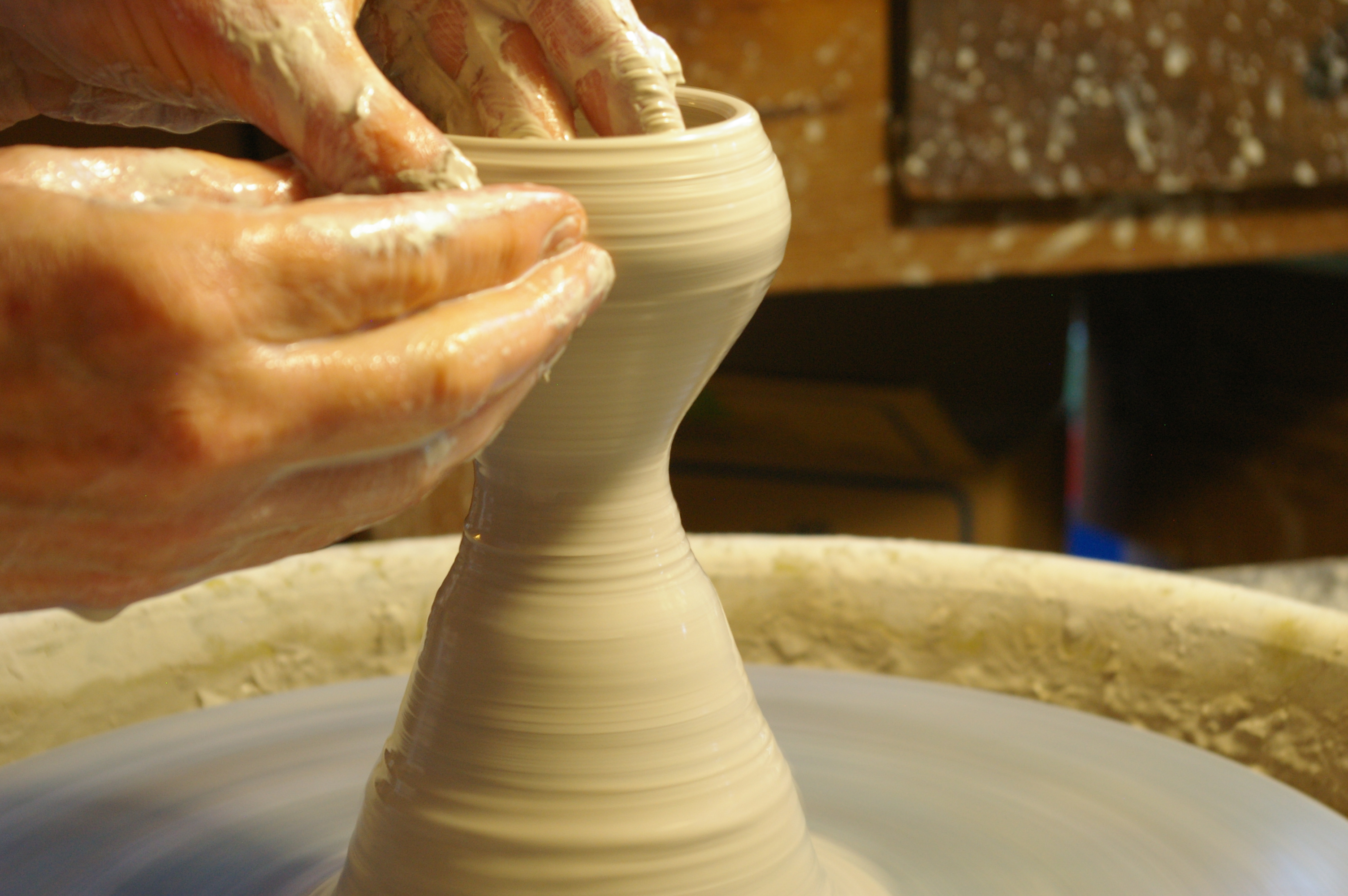 throw a small cup shape