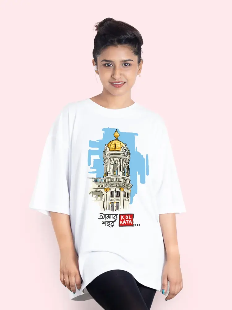 Metropolitan Building Women Oversized T-Shirt